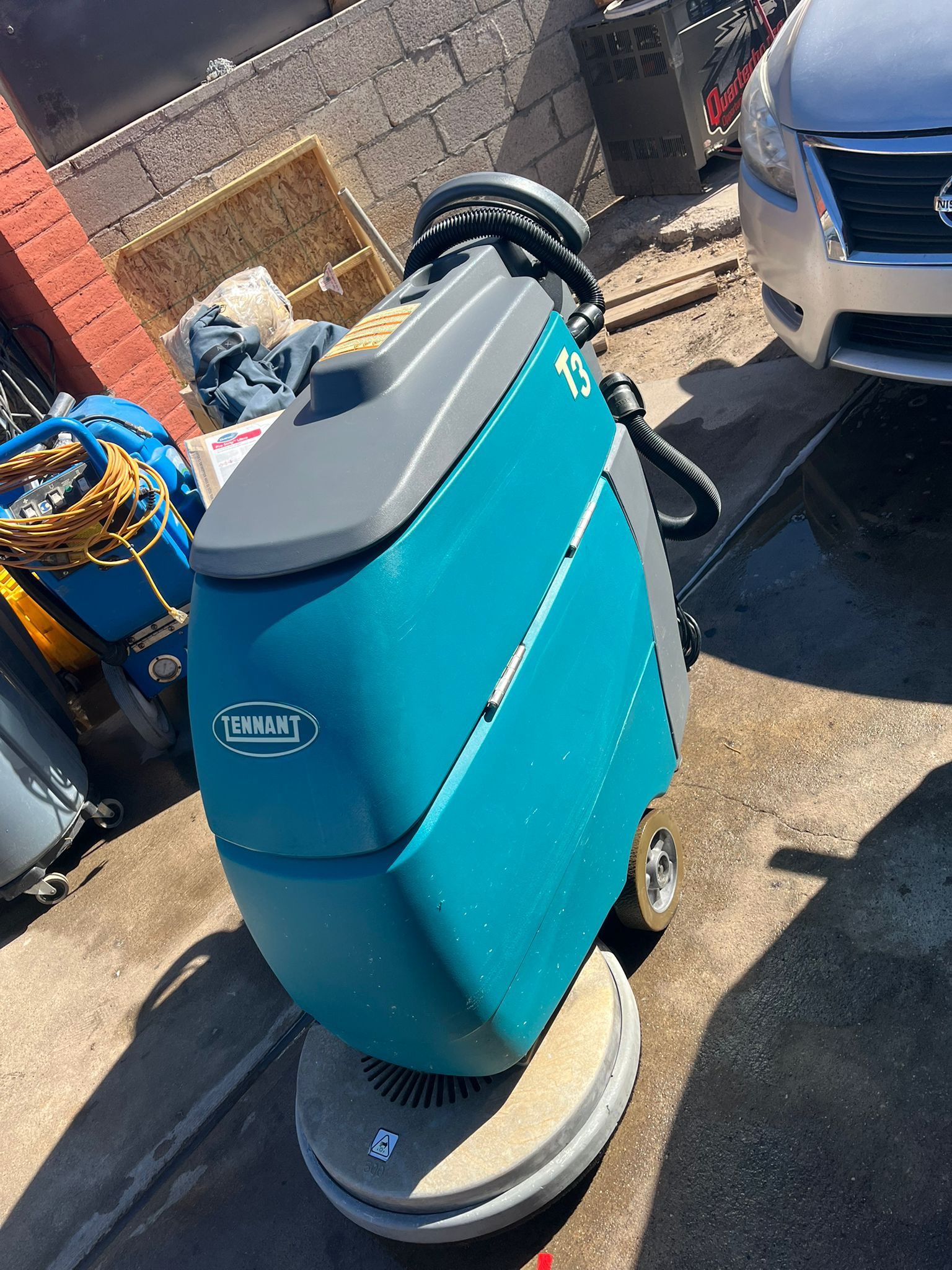 Floor Scrubber Tennant T3 20”
