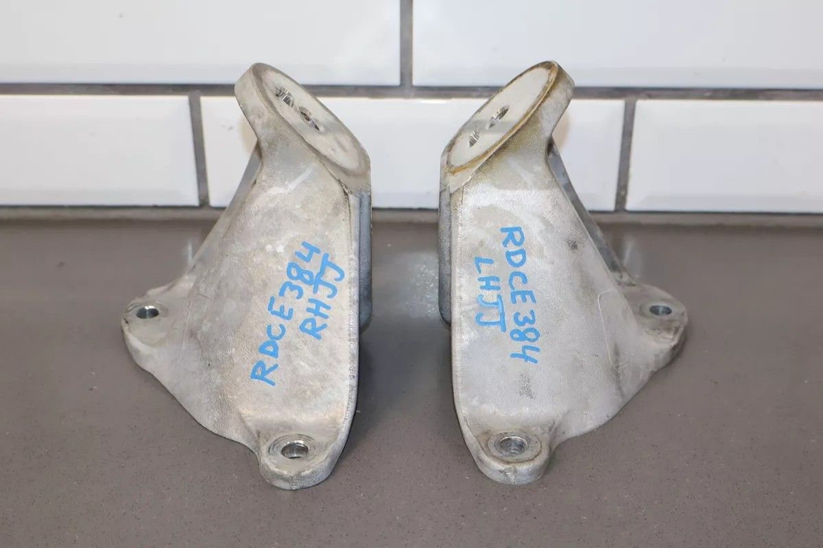 C06 Engine Mount