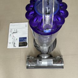 Dyson DC41 animal  With Radial root cyclone technology 