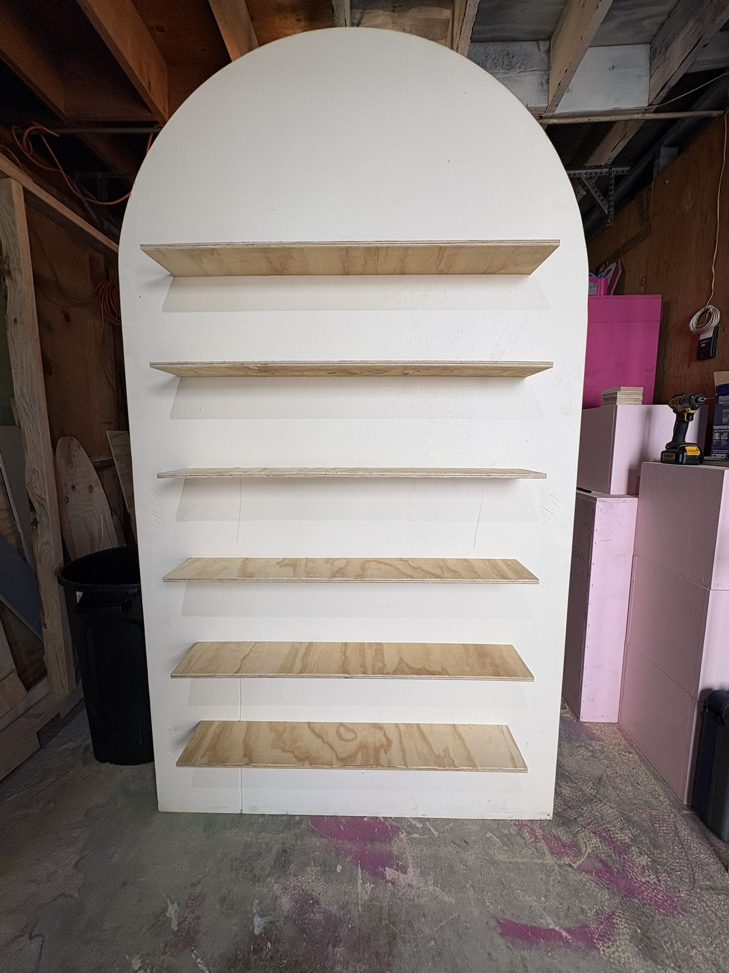 White/neutral Shelve Wall