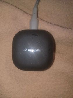 Samsung Galaxy Buds Charging Case
