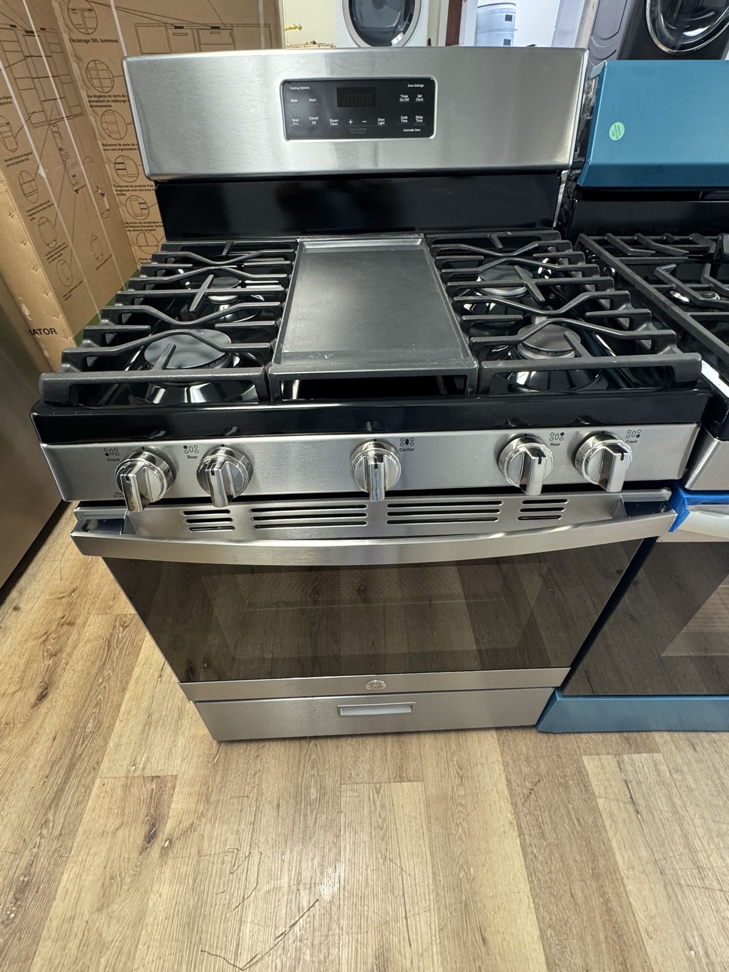 Gas Stoves .