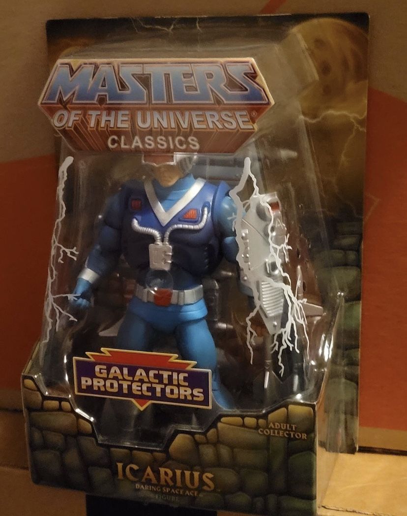 motu icarius masters universe he-man brand new 