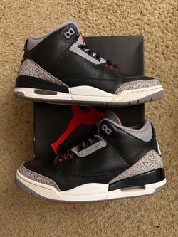 Size 8.5 (Pre owned, comes with og box) - 2024 Air Jordan 3 retro black cement
