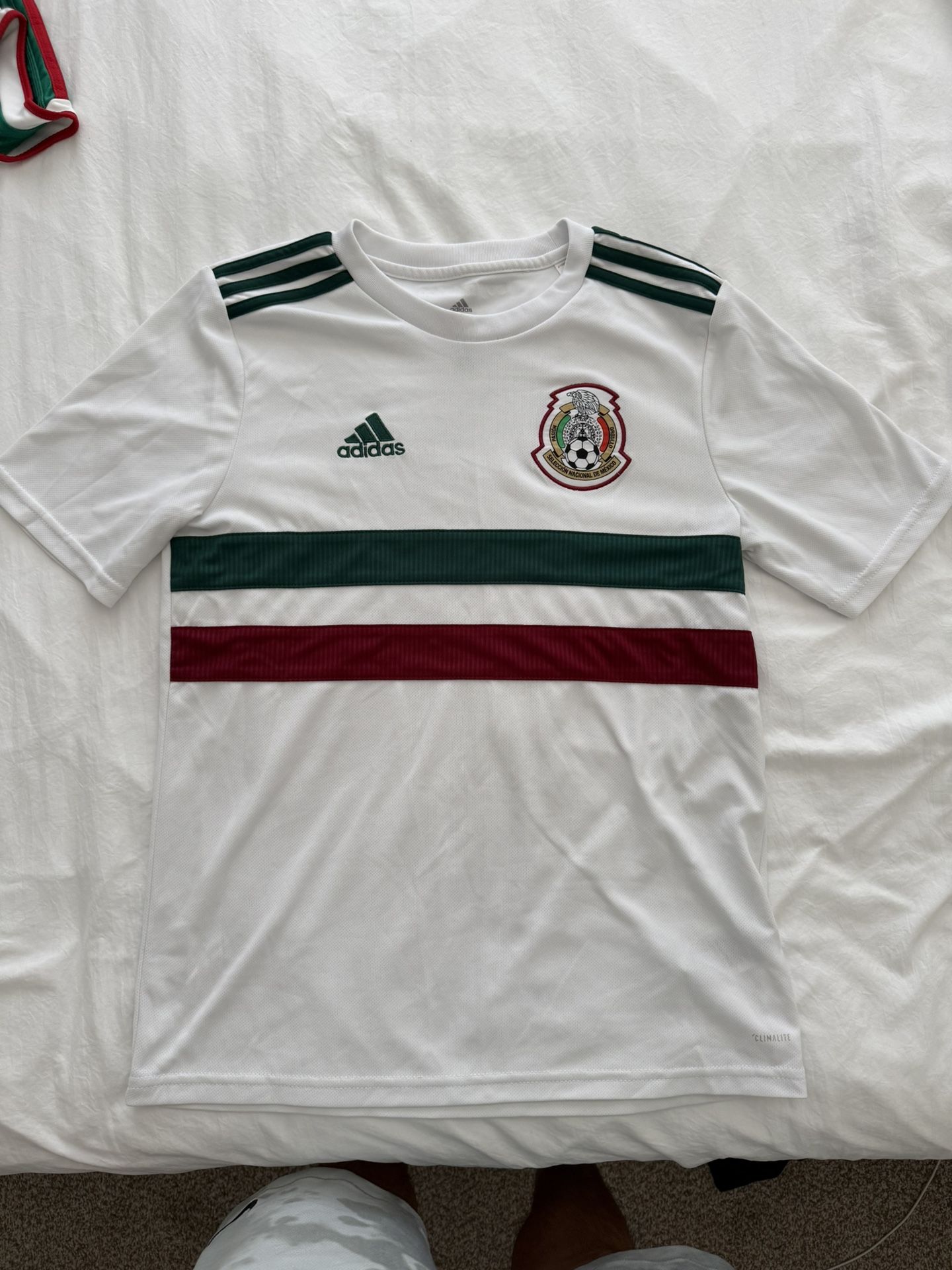 Mexico futbol Adidas jersey (2018 World Cup Away)