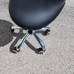 Hydraulic Saddle Rolling Ergonomic Medical/Salon Stool