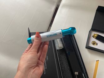 Stabilizer Pen-Style Device White and Teal