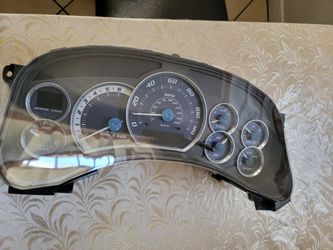 2002 ESCALADE OEM CLUSTER