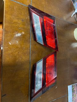 2014 Honda Civic Ex-L 1.8 liter taillights Right and Left