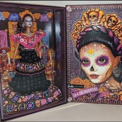 Barbie Dia De Los Muertos 2021 For Sale Or Trade. 