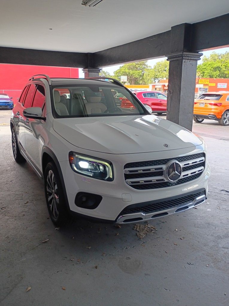 2022 Mercedes-Benz GLB