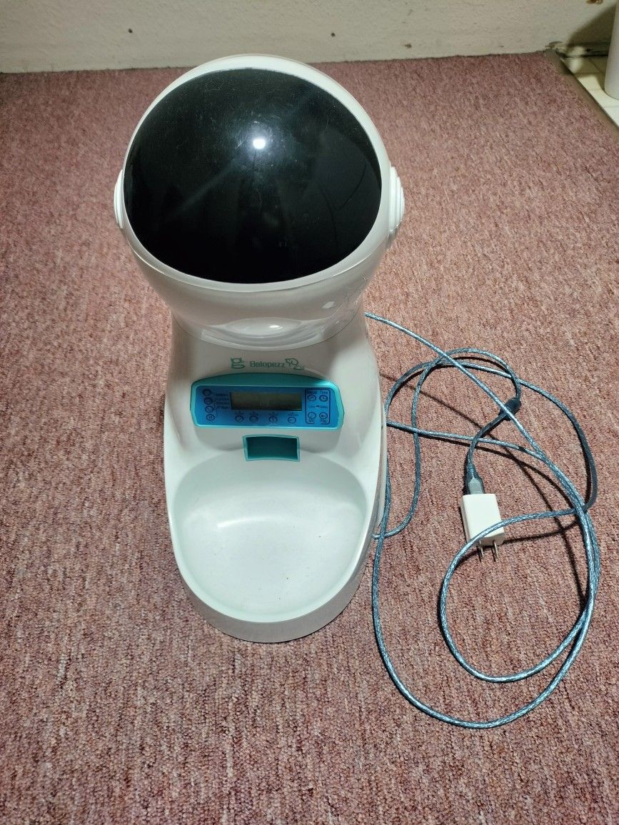 Automatic Pet Feeder
