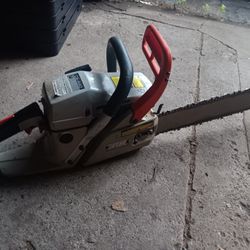 ECHO CHAINSAW  18"