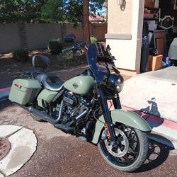 2021 Harley Davidson Road King Special