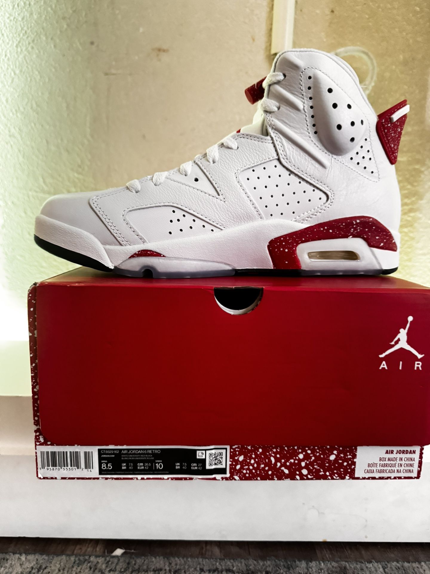 AIR JORDAN 6 RETRO