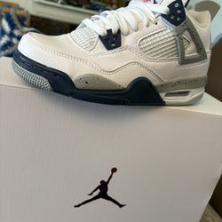 Jordan 4 Navy Youth Sz 5 & 5.5