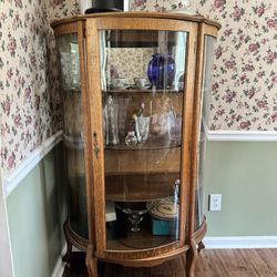 Cabinet / China Cabinet