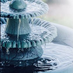 New 3 tiered Pedestal Water Fountain and Bird Bath - Resin Vintage Decor for Garden, Patio, Deck