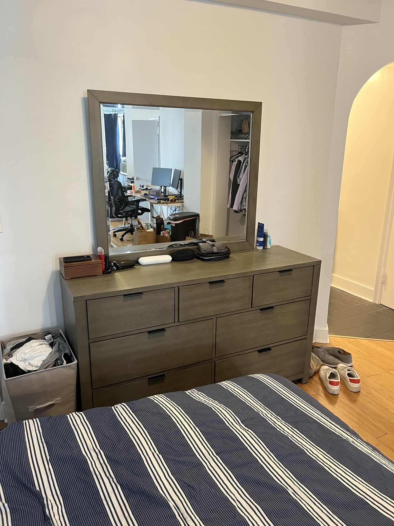 Dresser + Mirror Attachment for Sale in New York, NY OfferUp