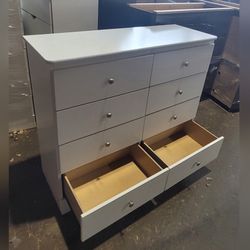 8 Drawer Dresser