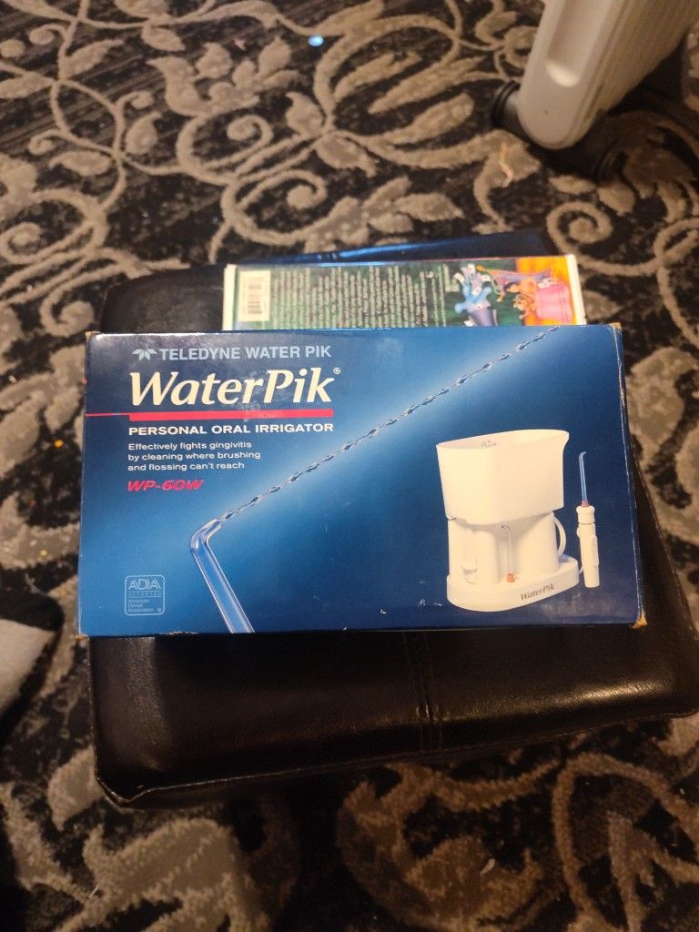 Water pick.Clean Teeth.