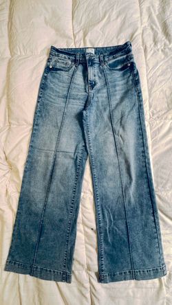 Wide Leg High-Rise Light Wash Jeans