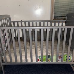 Crib with Mattress