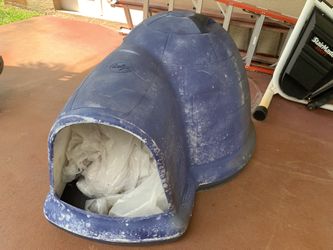 Indigo Large Igloo Dog House