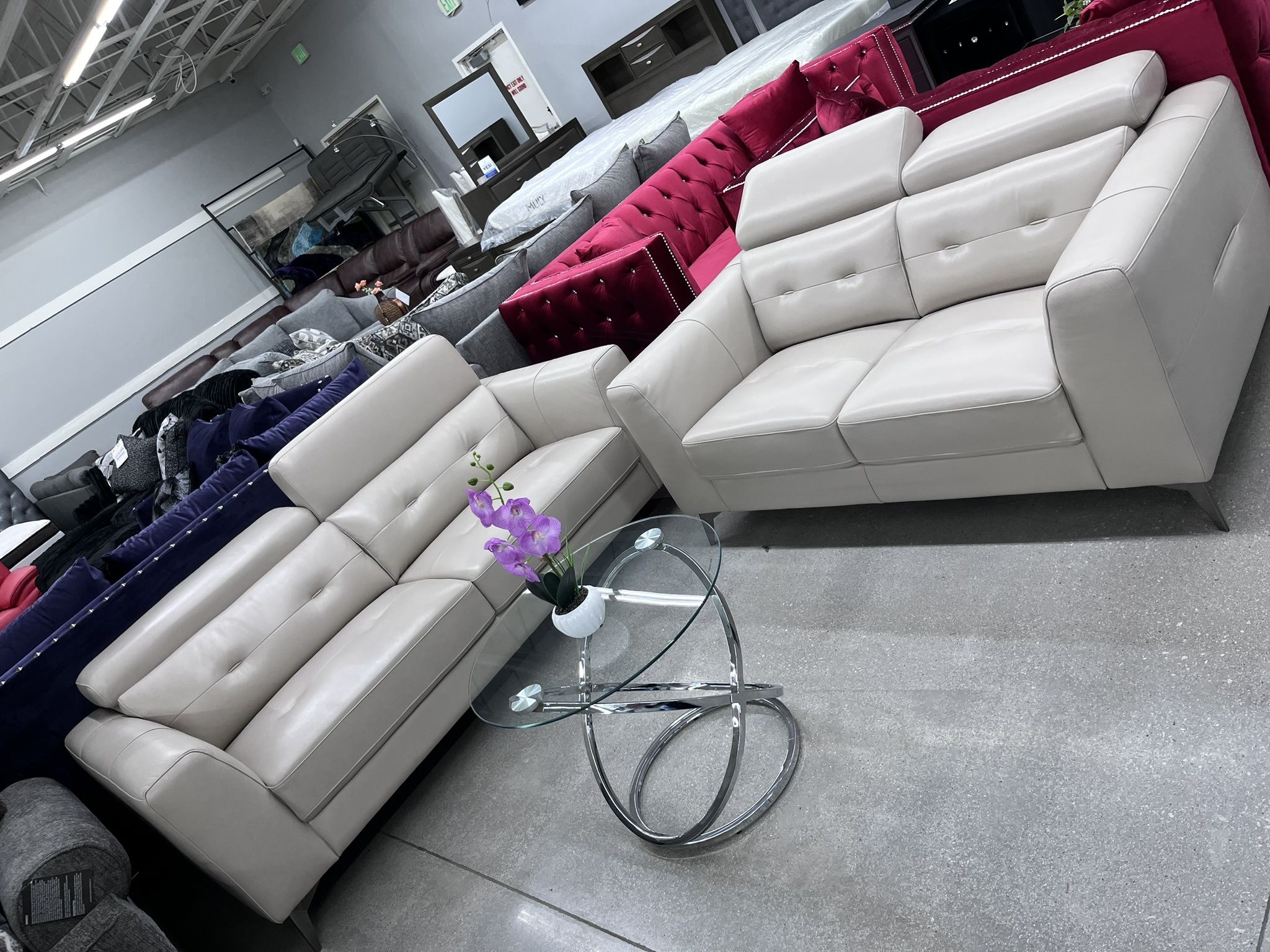 Beautiful And Modern Sofa Set With Adjustable Headrest 🔥🔥
