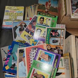 Huge Card Lot Over 2000 Cards 1988 Fleer Set 80s Box Sets Hundreds Of Singles