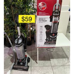 Hoover MAXLife Power Drive Swivel XL Pet Bagless Upright Vacuum Cleaner/ Aspiradora