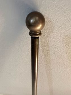 Curtain rod