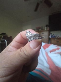 10k diamond ring