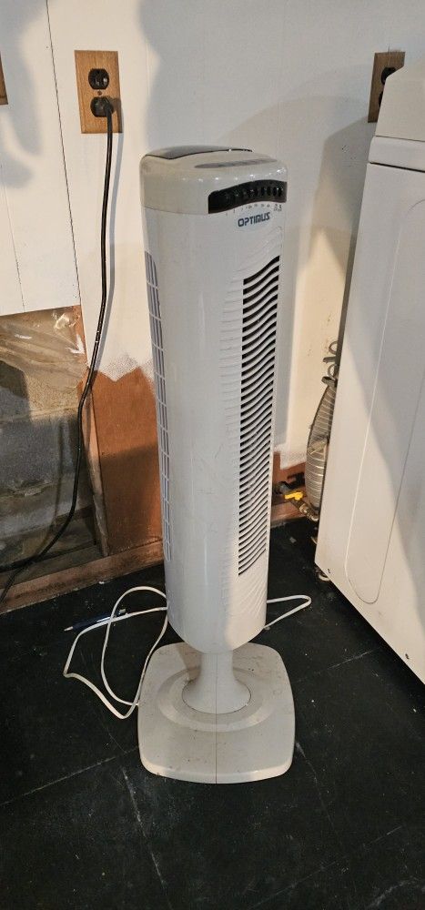 Optimus Floor Standing Oscillating Fan