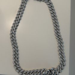 Maisonette Silver Chain  