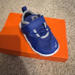New Nike Flex contact 3 infant shoes size 5c 