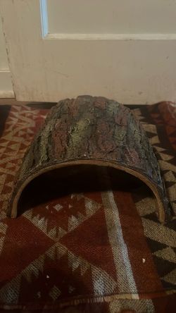 Large reptile hide