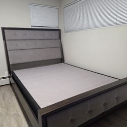 Queen Size Tufted Bed & Box Spring