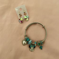 Minnie blue Charm Bracelet $18