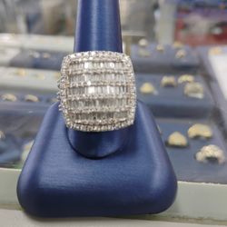 Men's Ring With Baguettes And Round Diamonds 14 Karat 