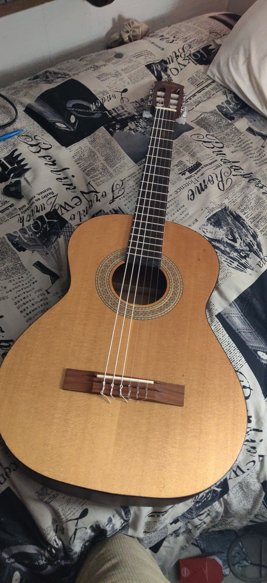 Fender Squier MC-1 Classical Acoustic Guitar