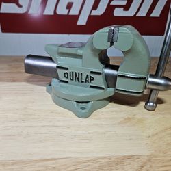 Vintage Dunlap 3.5" Jaws Swivel Base Bench Vise USA Made 