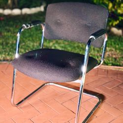 Vintage Retro Collectible Chair 