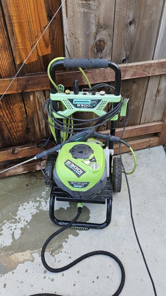 Greenworks 2300 Psi Pressurewasher