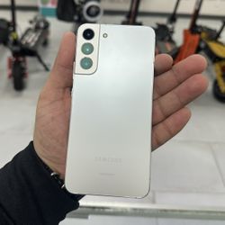 Galaxy S22 Plus 5G Unlocked 128GB! $279 Cash Or Card!!