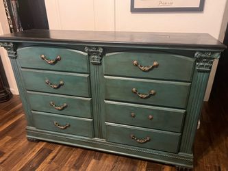 Free Dresser