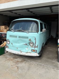 VW Bus 1970 Baywindow Transporter