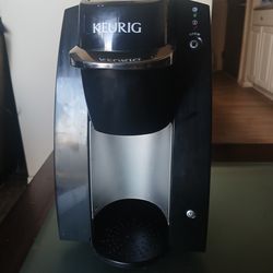 Keurig k compact single cup coffee maker
