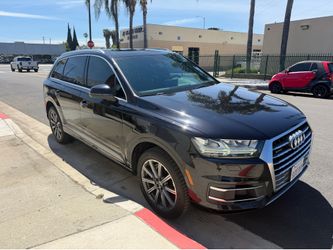 18 AUDI Q7 Clean title clean carfax