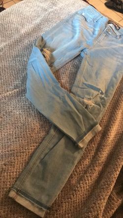 Ripped boyfriend jeans